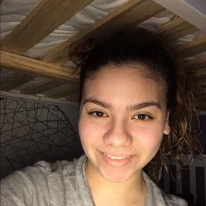 Meet your Posher, Aureliz